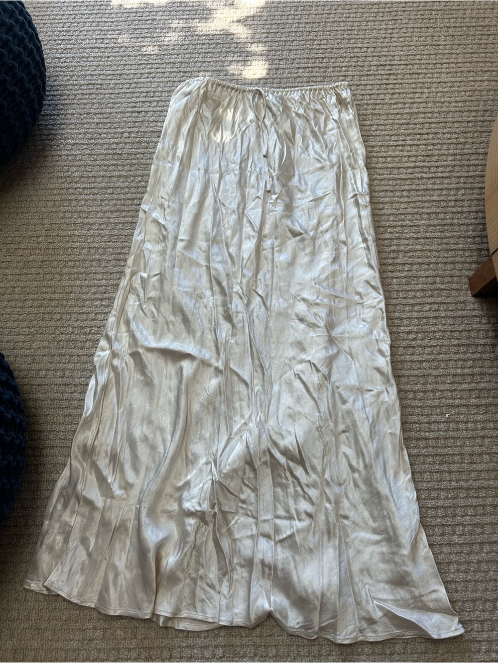 Dissh Cream Drawstring Satin Maxi Skirt Sz 8 - Picture 2 of 5